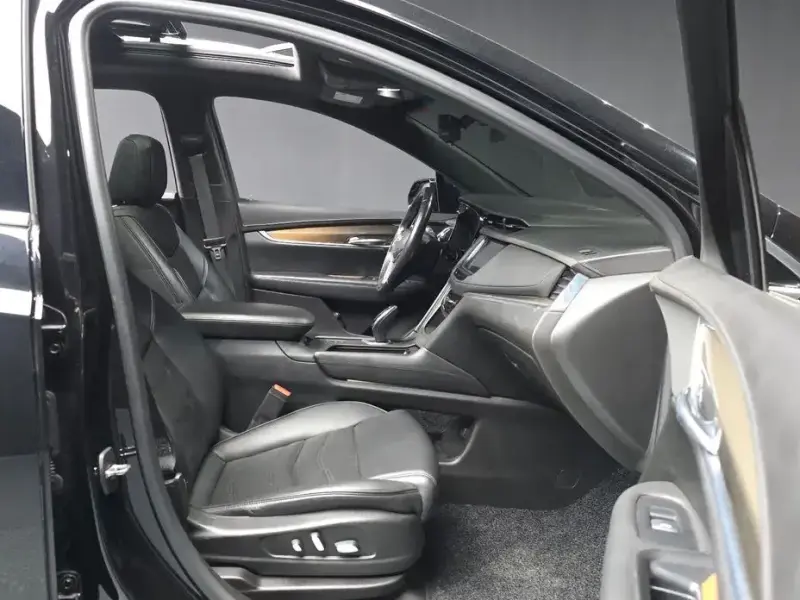 2019 Cadillac XT5 с пробегом 156 301 км