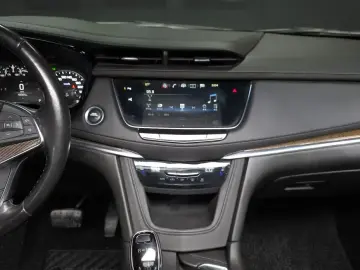 2019 Cadillac XT5 с пробегом 156 301 км