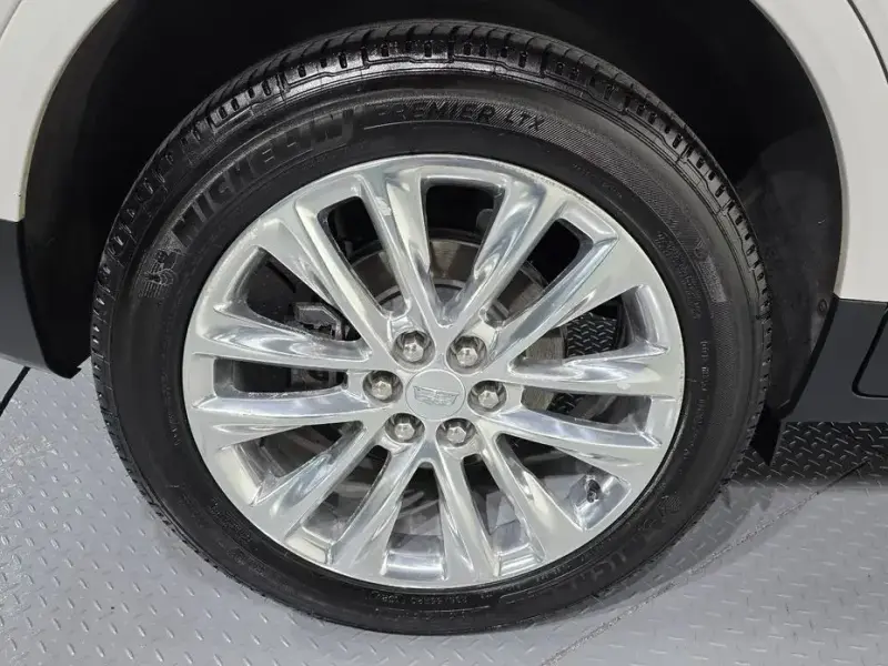 2019 Cadillac XT5 с пробегом 65 907 км