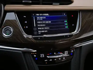 2024 Cadillac XT6 с пробегом 13 902 км