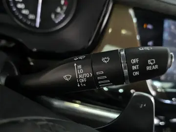 2023 Cadillac XT6 с пробегом 52 512 км