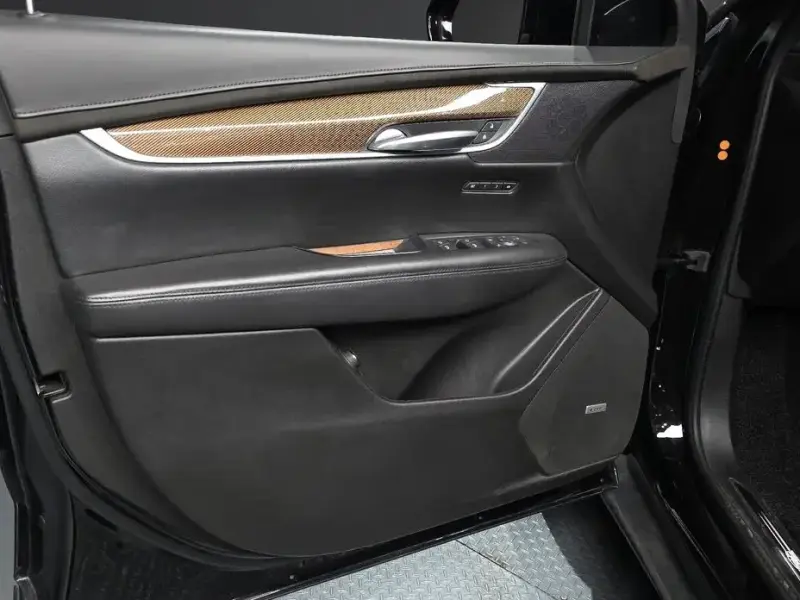 2019 Cadillac XT5 с пробегом 156 301 км