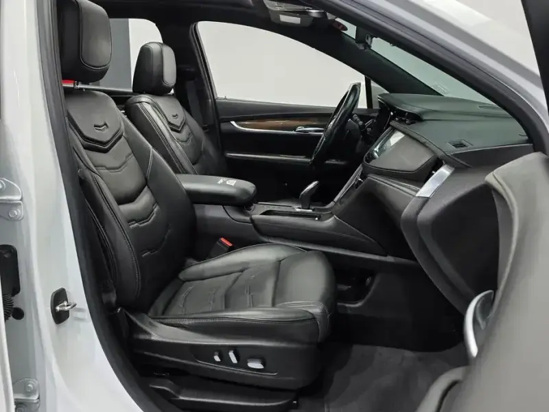 2019 Cadillac XT5 с пробегом 65 907 км