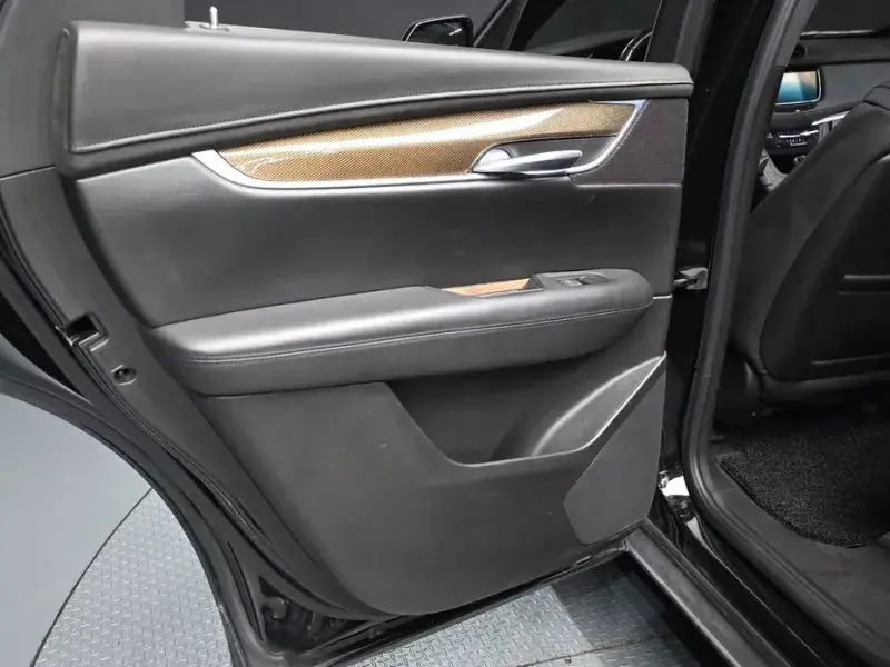 2019 Cadillac XT5 с пробегом 156 301 км