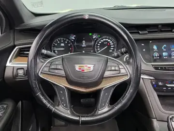 2019 Cadillac XT5 с пробегом 65 907 км