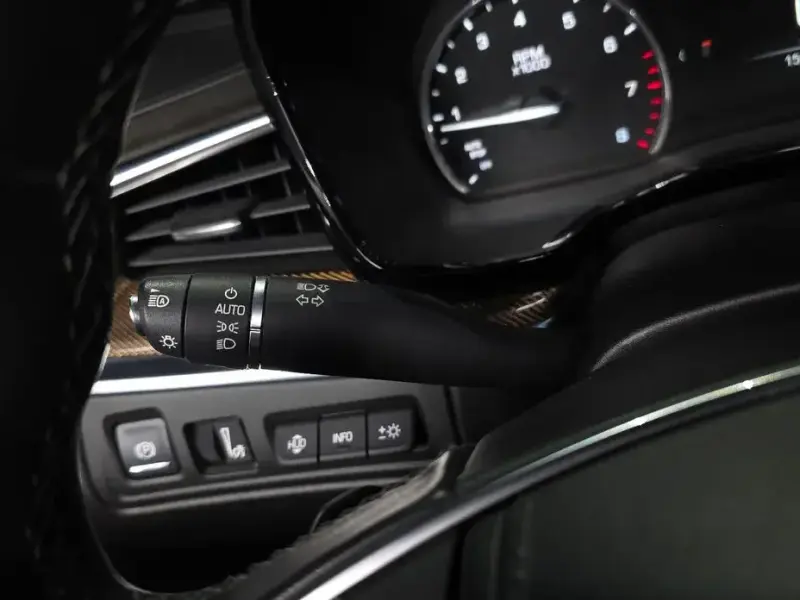 2019 Cadillac XT5 с пробегом 156 301 км
