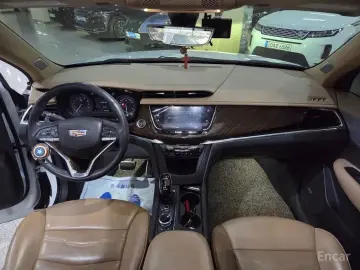 2020 Cadillac XT6 с пробегом 83 809 км