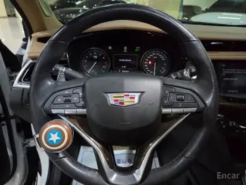 2020 Cadillac XT6 с пробегом 83 809 км