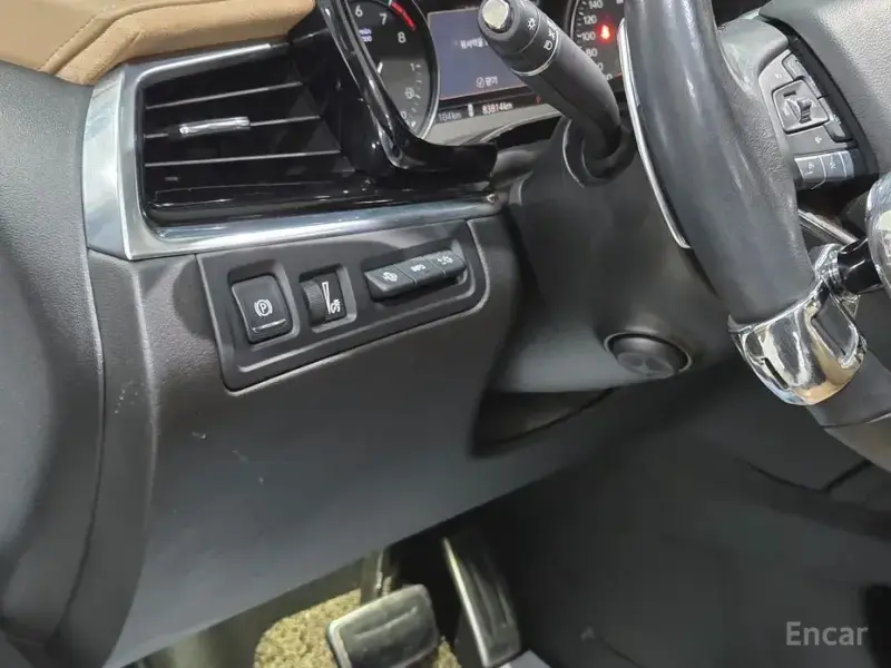 2020 Cadillac XT6 с пробегом 83 809 км