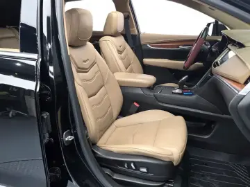 2019 Cadillac XT5 с пробегом 95 997 км