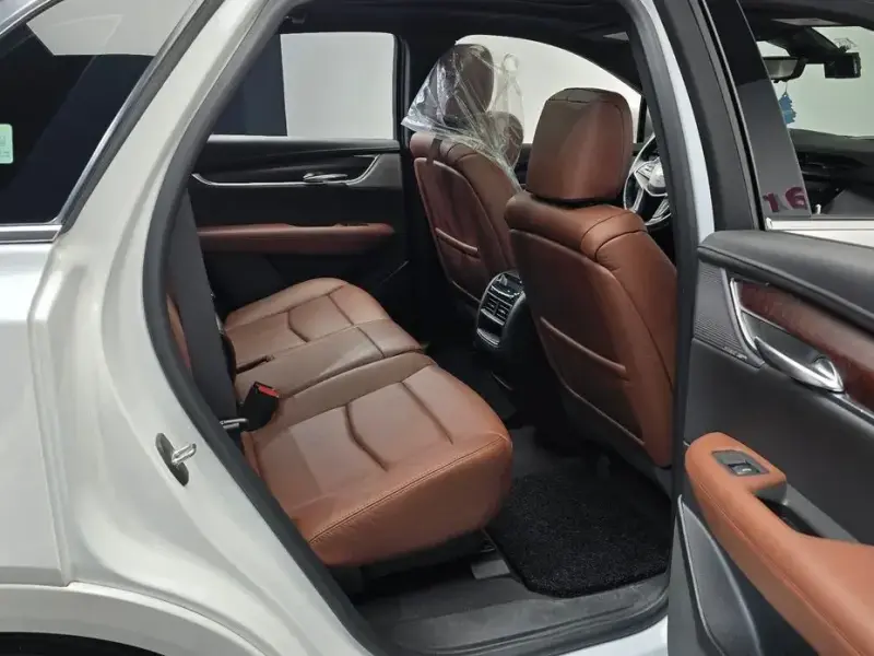 2020 Cadillac XT5 с пробегом 83 241 км