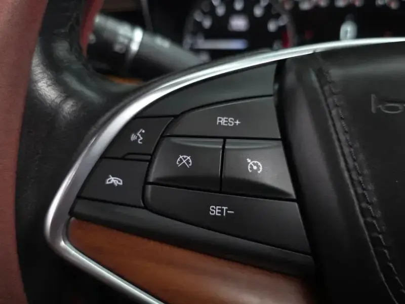 2019 Cadillac XT5 с пробегом 95 997 км