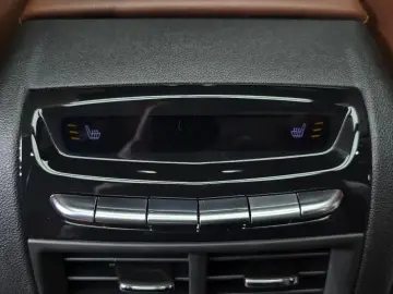 2020 Cadillac XT5 с пробегом 83 241 км