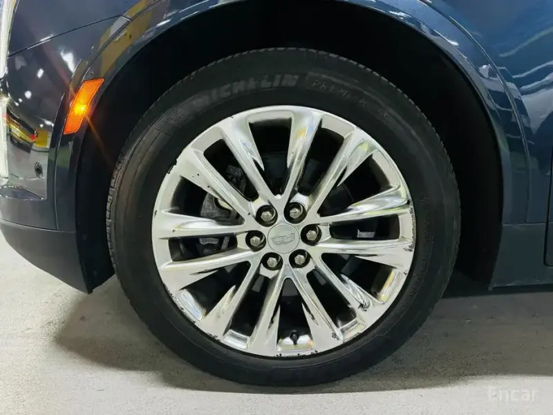 2019 Cadillac XT5 с пробегом 110 037 км