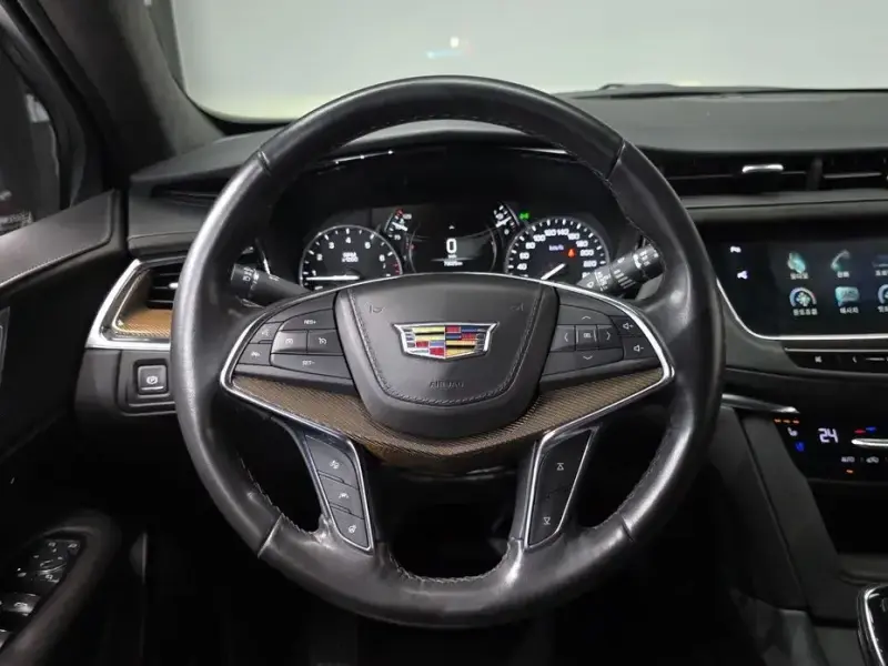 2019 Cadillac XT5 с пробегом 79 025 км