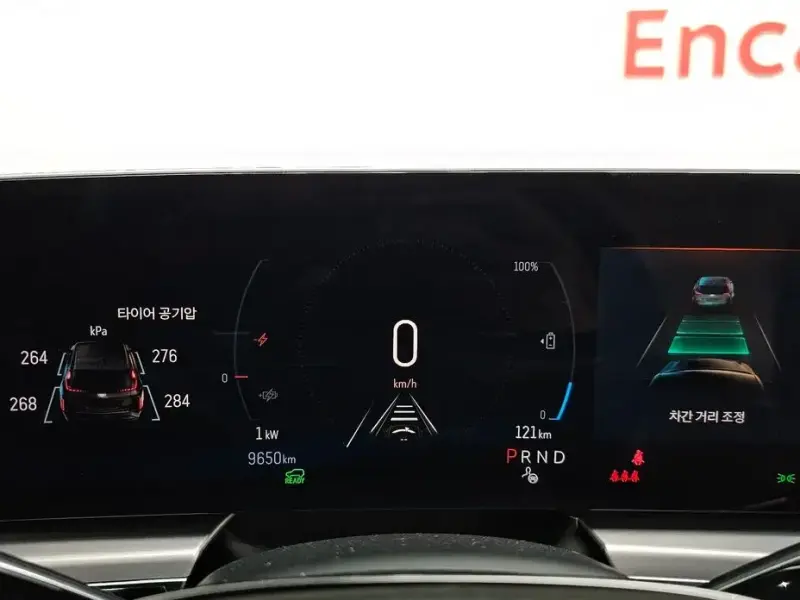 2024 Cadillac Lyriq с пробегом 9 650 км
