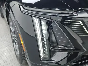 2024 Cadillac Lyriq с пробегом 9 650 км