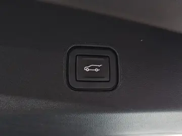 2024 Cadillac Lyriq с пробегом 9 650 км