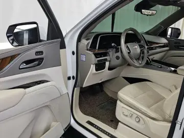 2023 Cadillac Escalade с пробегом 49 418 км