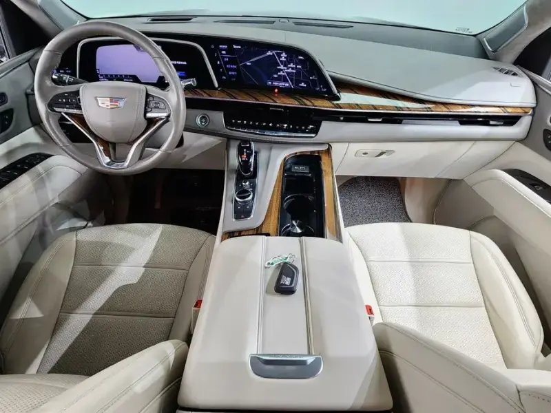 2022 Cadillac Escalade с пробегом 62 878 км