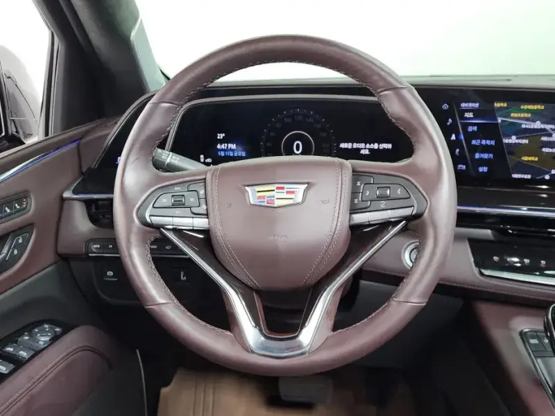 2024 Cadillac Escalade с пробегом 29 976 км