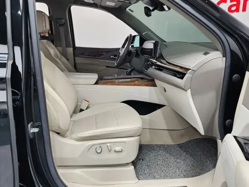 2022 Cadillac Escalade с пробегом 62 878 км