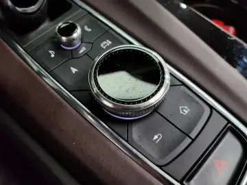 2024 Cadillac Escalade с пробегом 29 976 км