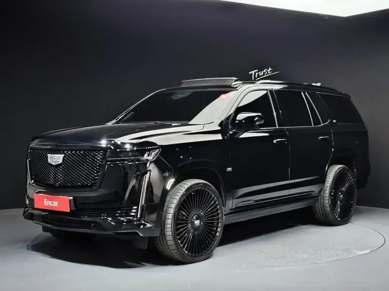 2022 Cadillac Escalade с пробегом 27 583 км