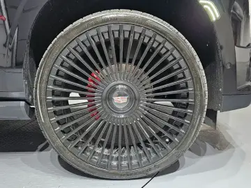 2022 Cadillac Escalade с пробегом 27 583 км