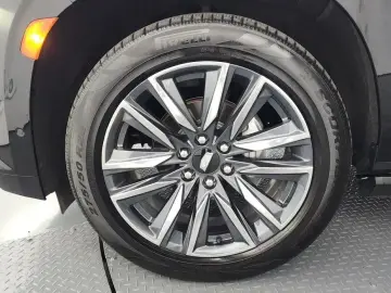 2023 Cadillac Escalade с пробегом 88 719 км