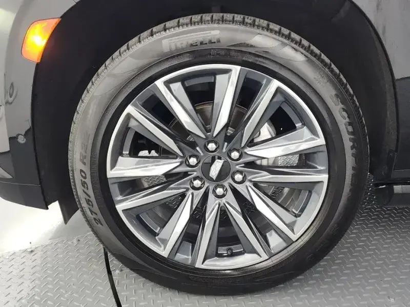 2023 Cadillac Escalade с пробегом 88 719 км