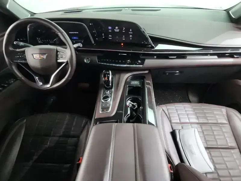 2023 Cadillac Escalade с пробегом 88 719 км