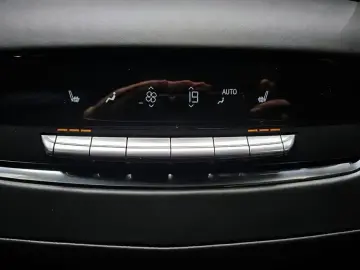 2022 Cadillac Escalade с пробегом 27 583 км