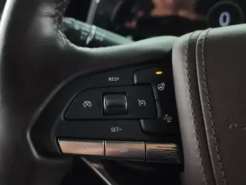 2023 Cadillac Escalade с пробегом 88 719 км