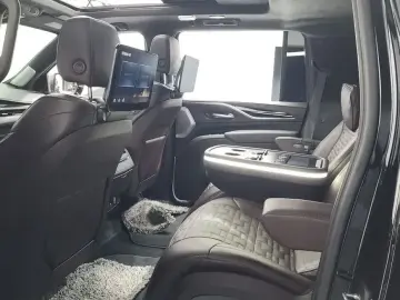 2023 Cadillac Escalade с пробегом 88 719 км
