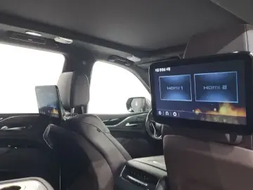 2023 Cadillac Escalade с пробегом 88 719 км