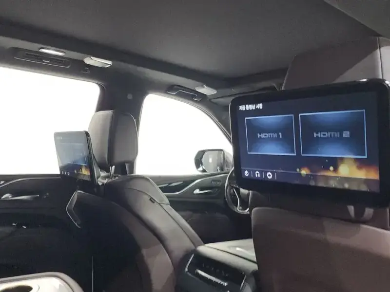 2023 Cadillac Escalade с пробегом 88 719 км