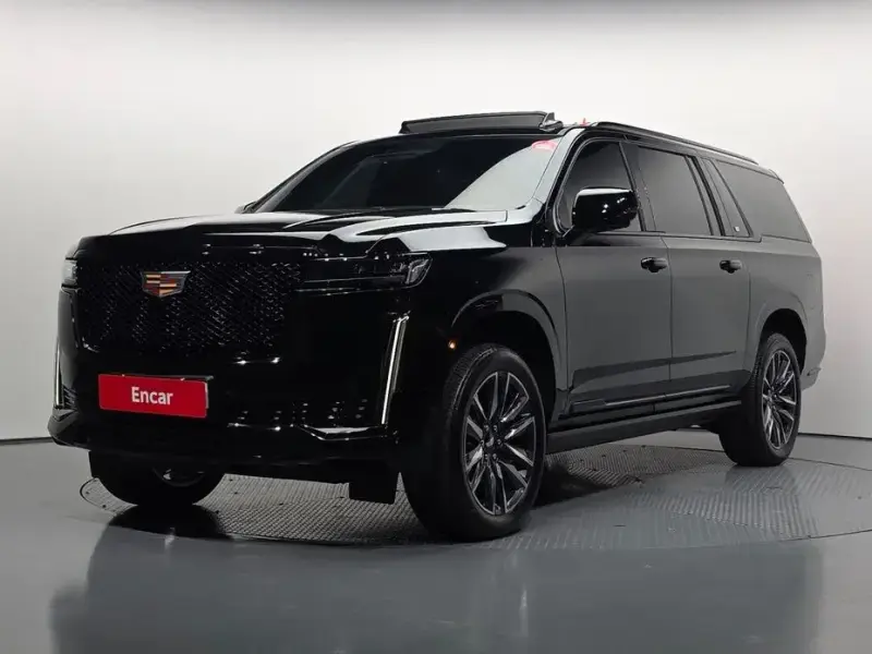 2023 Cadillac Escalade с пробегом 26 541 км