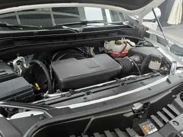 2025 Cadillac Escalade с пробегом 3 995 км