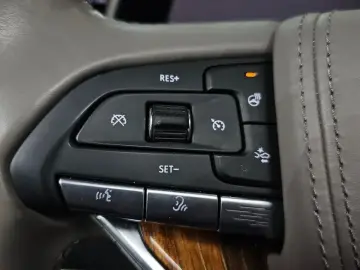 2021 Cadillac Escalade с пробегом 87 141 км