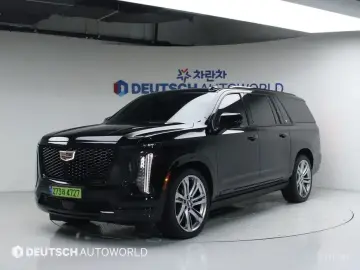 2025 Cadillac Escalade с пробегом 3 935 км