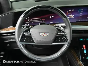 2025 Cadillac Escalade с пробегом 3 935 км