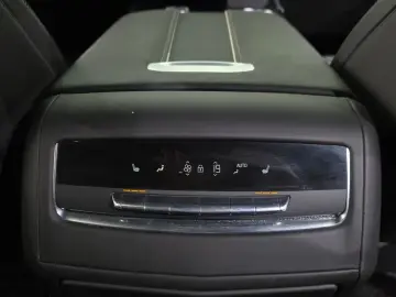 2025 Cadillac Escalade с пробегом 14 237 км