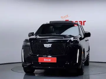 2022 Cadillac Escalade с пробегом 38 475 км