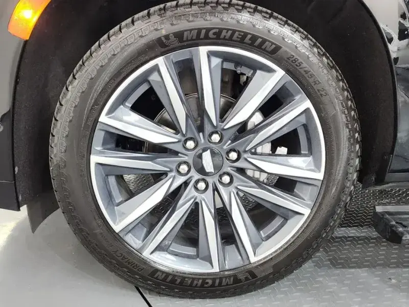 2022 Cadillac Escalade с пробегом 38 475 км