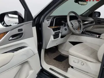 2022 Cadillac Escalade с пробегом 38 475 км