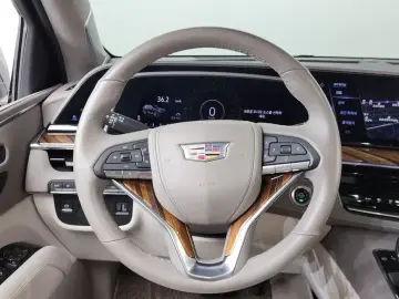 2022 Cadillac Escalade с пробегом 38 475 км