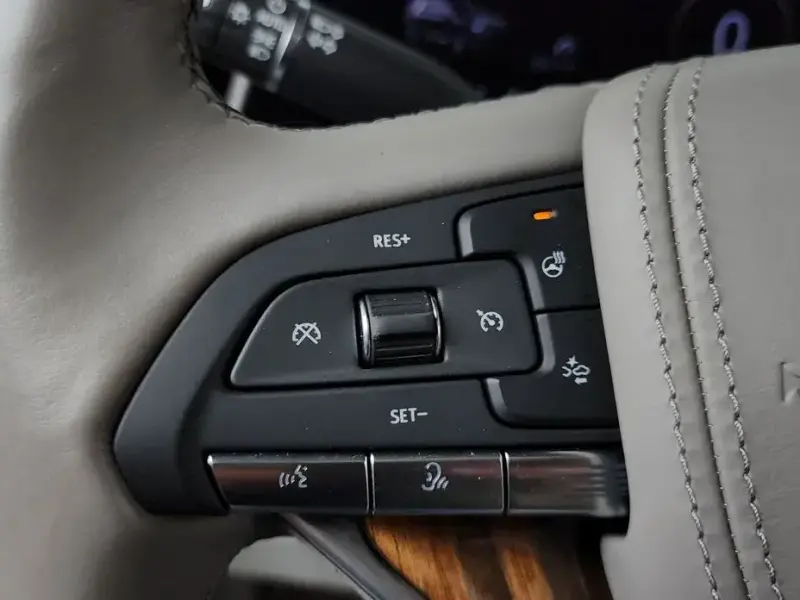 2022 Cadillac Escalade с пробегом 38 475 км