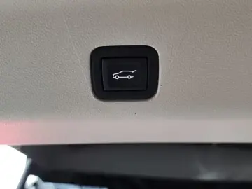 2022 Cadillac Escalade с пробегом 38 475 км