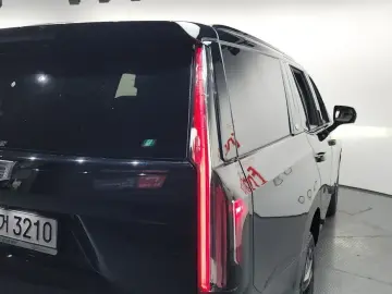 2022 Cadillac Escalade с пробегом 38 475 км